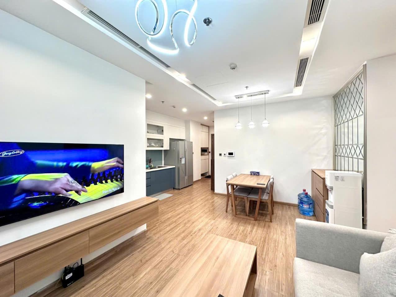 Luxury Apartment In Vinhomes Metropolis Hanoi Eksteriør billede