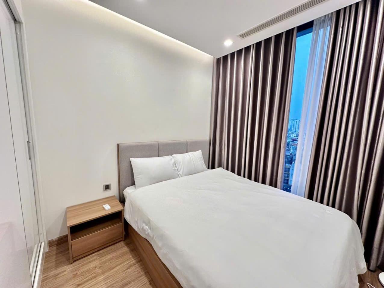 Luxury Apartment In Vinhomes Metropolis Hanoi Eksteriør billede